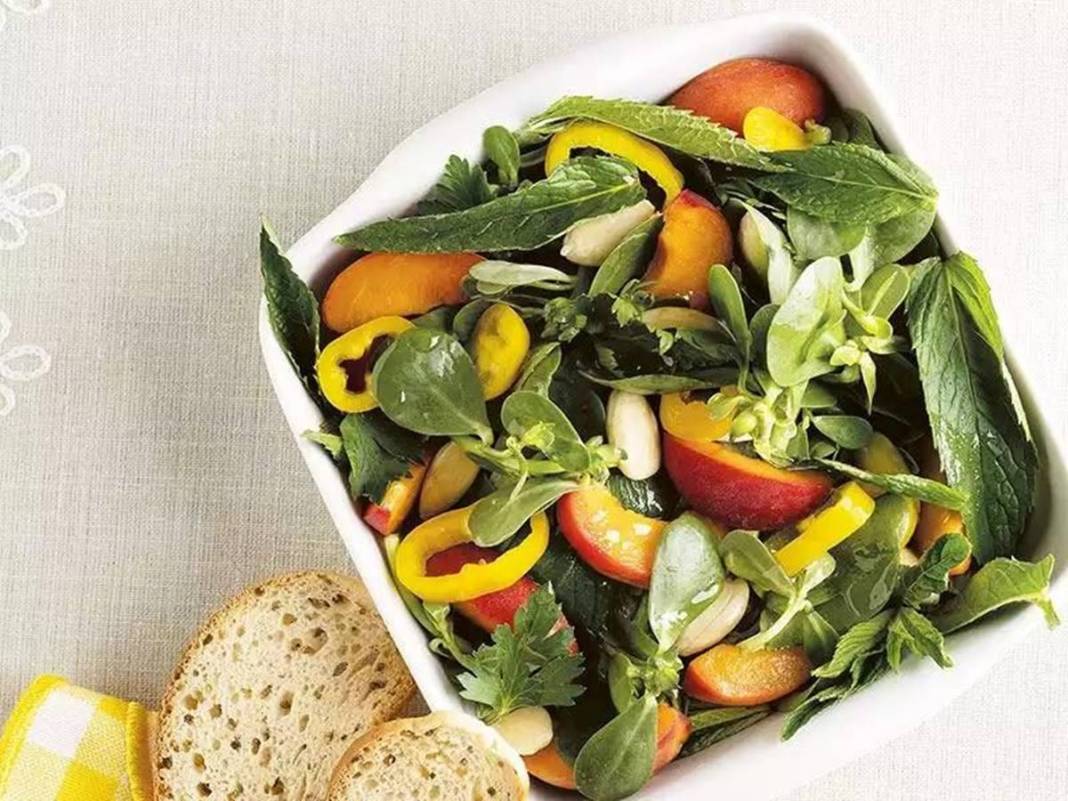 Yaz ayında tüketilecek en lezzetli salatalar! Hepsi kesenize uygun 7